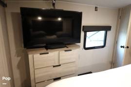 2024 Forest River Cardinal 41DS, $ 59,500