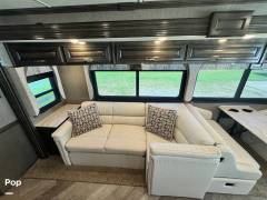 2020 Fleetwood Bounder 35K, $ 87,000