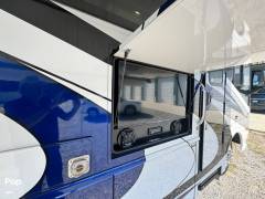 2020 Fleetwood Bounder 35K, $ 87,000