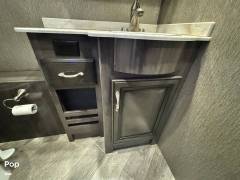2020 Fleetwood Bounder 35K, $ 87,000