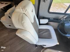 2020 Fleetwood Bounder 35K, $ 87,000