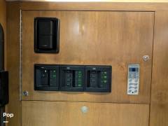 2014 EarthRoamer XV-LTS 133, $ 330,000
