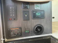 2025 Dynamax Isata 3 24RW, $ 143,650