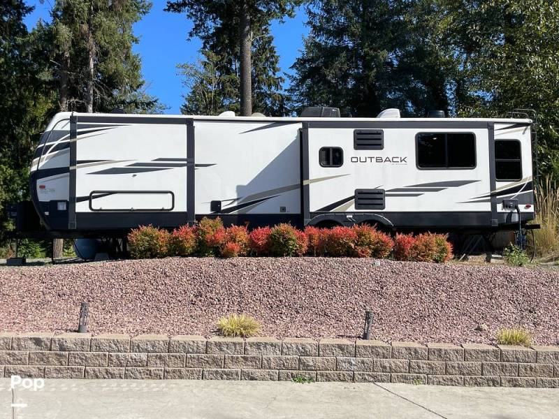 2021 Keystone Outback 330RL, $ 36,562