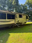 2019 Keystone Cougar 368MBI, $ 32,000