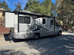 2011 Itasca Navion IQ 24G, $ 60,000