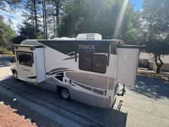 2011 Itasca Navion IQ 24G, $ 60,000