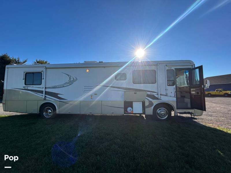 2002 Newmar Dutch Star 3852, $ 53,400