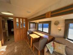 2002 Newmar Dutch Star 3852, $ 53,400