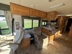 2002 Newmar Dutch Star 3852, $ 53,400
