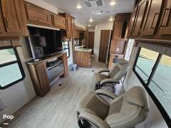 2025 Forest River Shockwave 2900RLS, $ 65,000