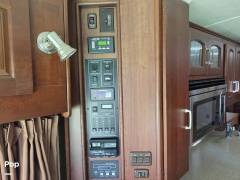 2008 Winnebago Tour 40TD, $ 80,000