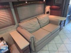 2008 Winnebago Tour 40TD, $ 80,000