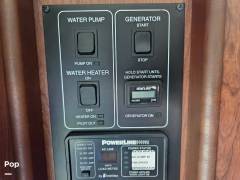 2008 Winnebago Tour 40TD, $ 80,000