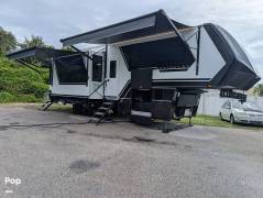 2025 Brinkley Model G 3250, $ 128,000