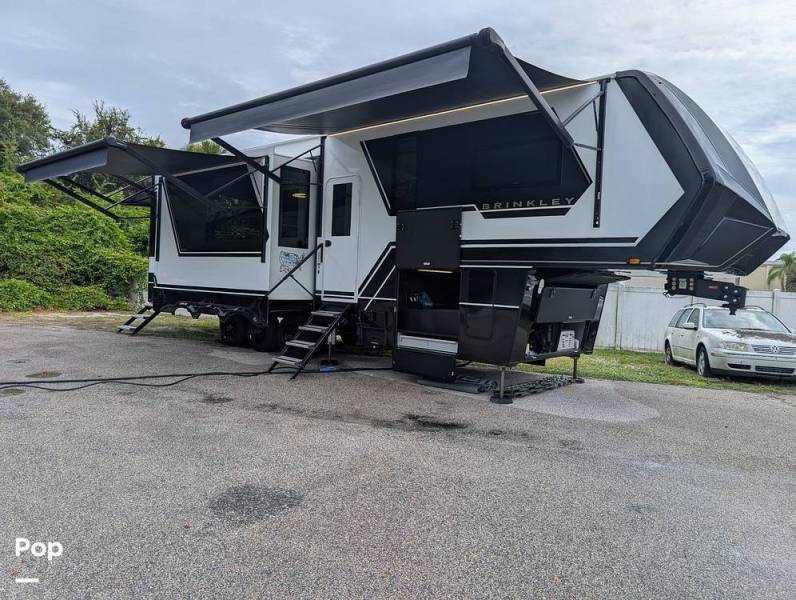 2025 Brinkley Model G 3250, $ 128,000