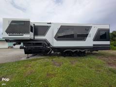 2025 Brinkley Model G 3250, $ 128,000