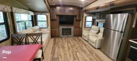2018 Forest River Silverback 29RE, $ 38,900