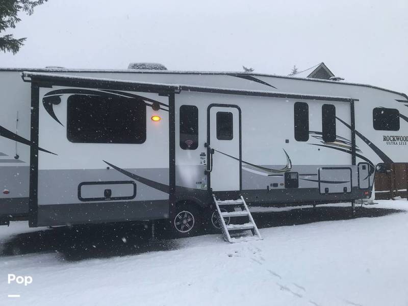 2020 Rockwood Ultra-Lite 2896MB, $ 23,000