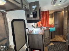 2020 Winnebago Minnie Winnie 325AR, $ 24,900