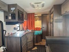2020 Winnebago Minnie Winnie 325AR, $ 24,900