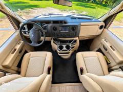 2020 Thor Motor Coach Daybreak 26DB, $ 49,900