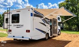 2020 Thor Motor Coach Daybreak 26DB, $ 49,900
