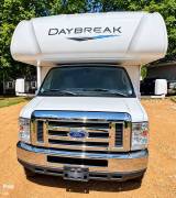 2020 Thor Motor Coach Daybreak 26DB, $ 49,900