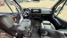 2025 Grech RV Strada-Ion Tour, $ 199,995