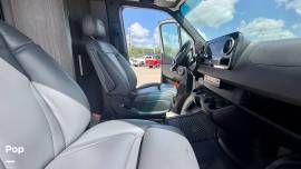 2025 Grech RV Strada-Ion Tour, $ 199,995