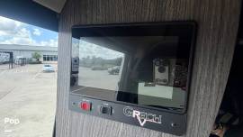2025 Grech RV Strada-Ion Tour, $ 199,995