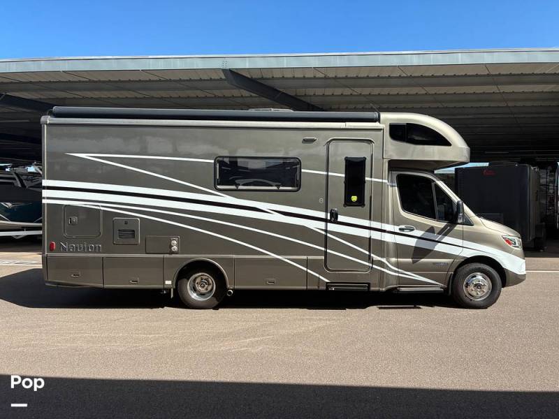 2021 Winnebago Navion 24D, $ 99,900