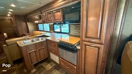 2014 Fleetwood Bounder Classic 34M, $ 43,350