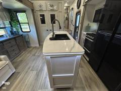 2025 Dutchmen Astoria 3603LFP, $ 68,800