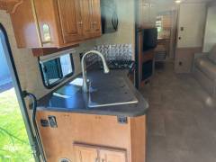 2017 Winnebago Sunstar LX 35F, $ 63,000