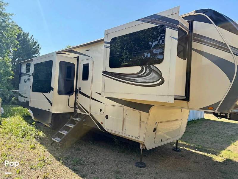 2021 Grand Design Solitude 380FL, $ 61,200