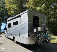 2023 Tiffin Wayfarer 25RW, $ 123,500