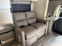 2023 Tiffin Wayfarer 25TW, $ 128,000