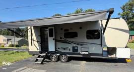 2022 Forest River Flagstaff Micro Lite 25FBLS, $ 24,995