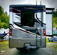 2022 Thor Motor Coach Miramar 35.2, $ 119,900