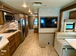 2022 Thor Motor Coach Miramar 35.2, $ 119,900