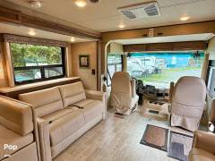 2022 Thor Motor Coach Miramar 35.2, $ 119,900