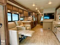 2022 Thor Motor Coach Miramar 35.2, $ 119,900