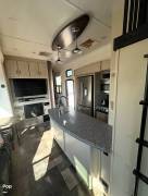 2015 Keystone Fuzion Chrome 403, $ 50,000