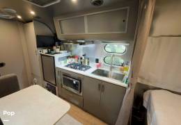 2025 Airstream Caravel 22FB, $ 75,000