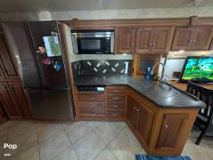 2012 Winnebago Adventurer 37F, $ 47,900