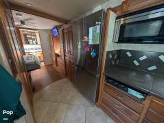 2012 Winnebago Adventurer 37F, $ 47,900