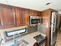 2017 Coachmen Mirada 35BH, $ 52,300