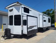 2023 Wildwood Grand Lodge 42VIEW, $ 68,400
