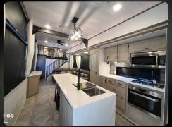 2023 Wildwood Grand Lodge 42VIEW, $ 68,400